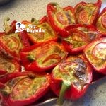 kırmızı biberli kanepe tarifi